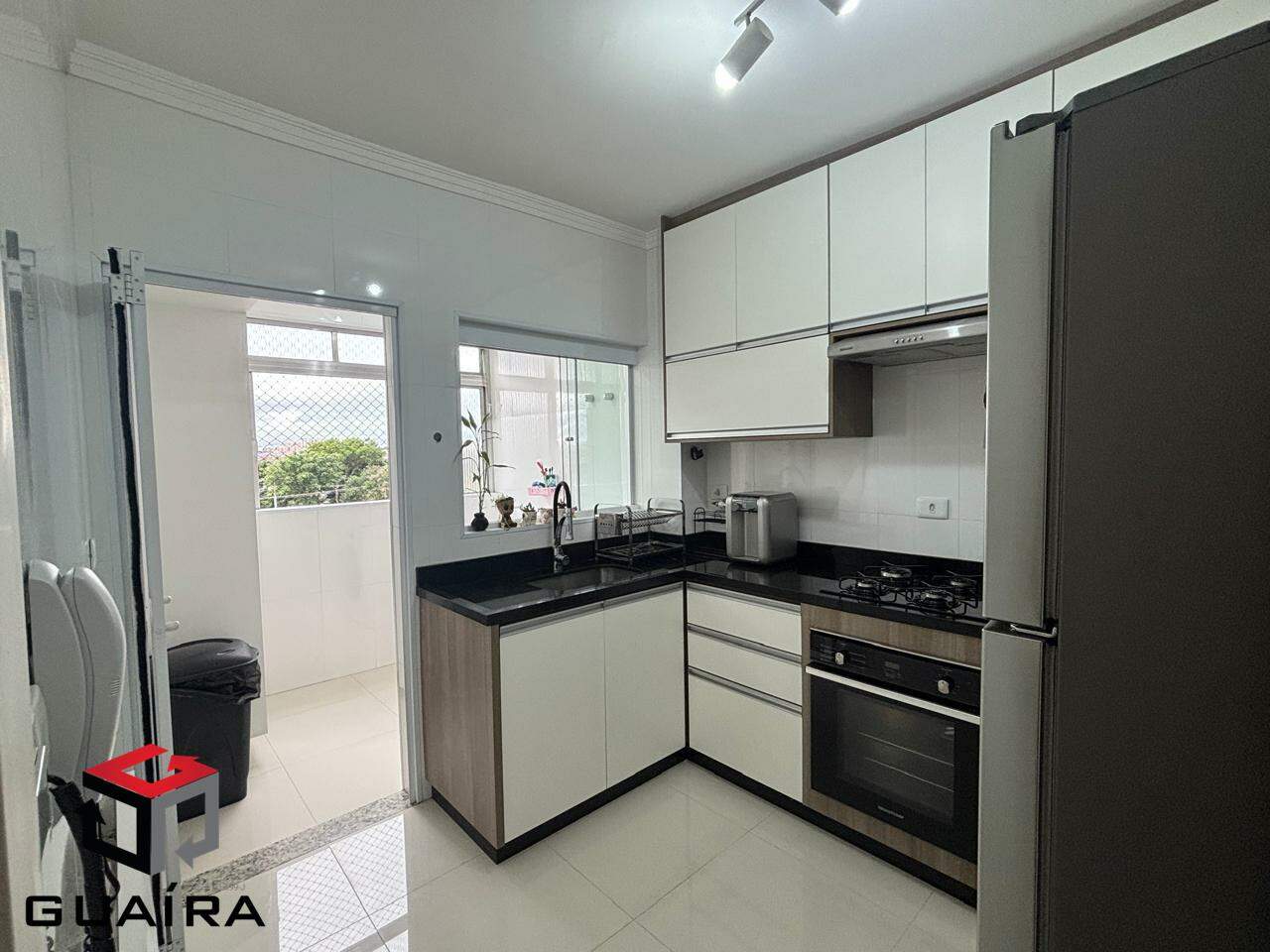Apartamento à venda com 2 quartos, 68m² - Foto 8
