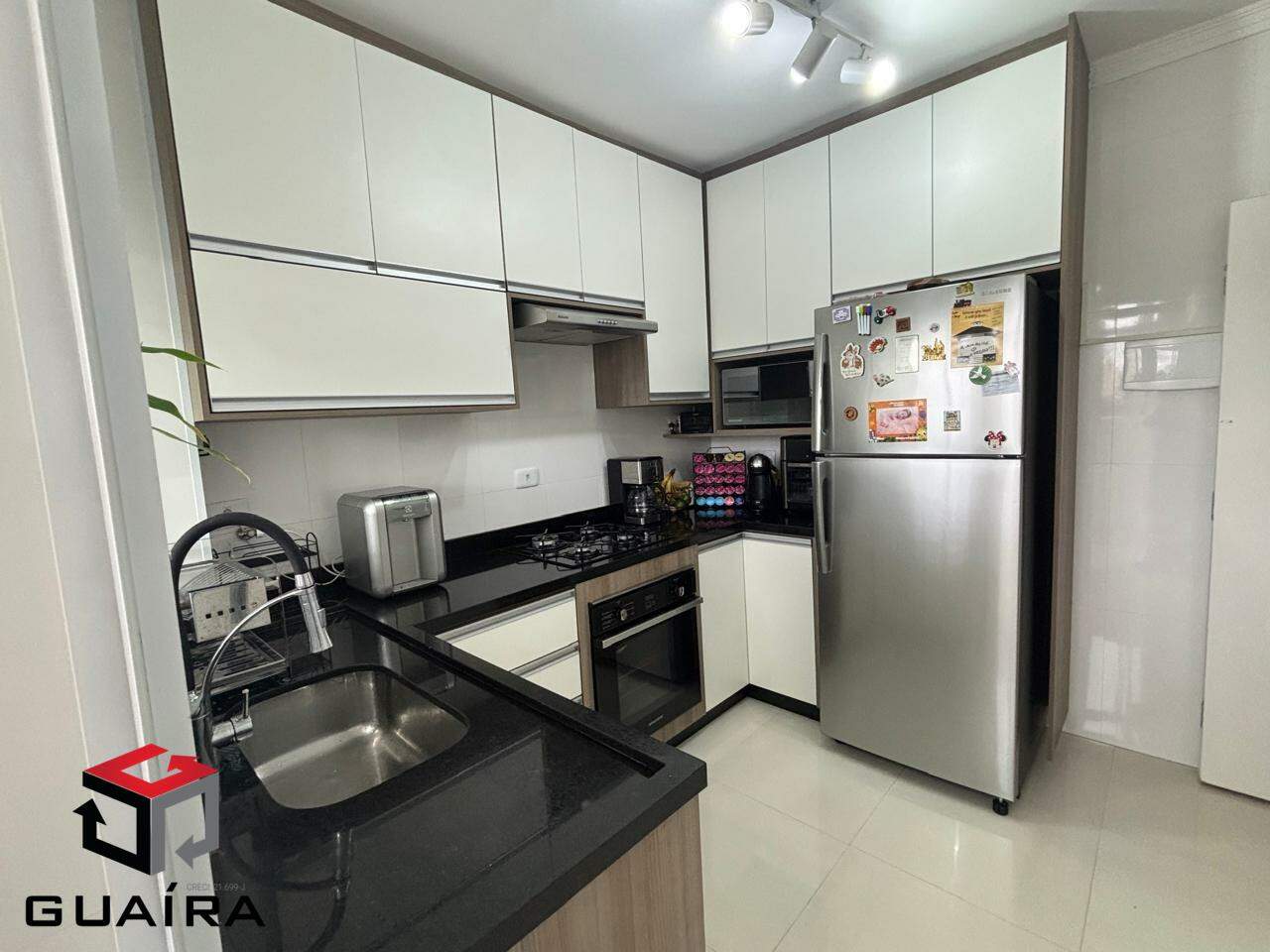 Apartamento à venda com 2 quartos, 68m² - Foto 7