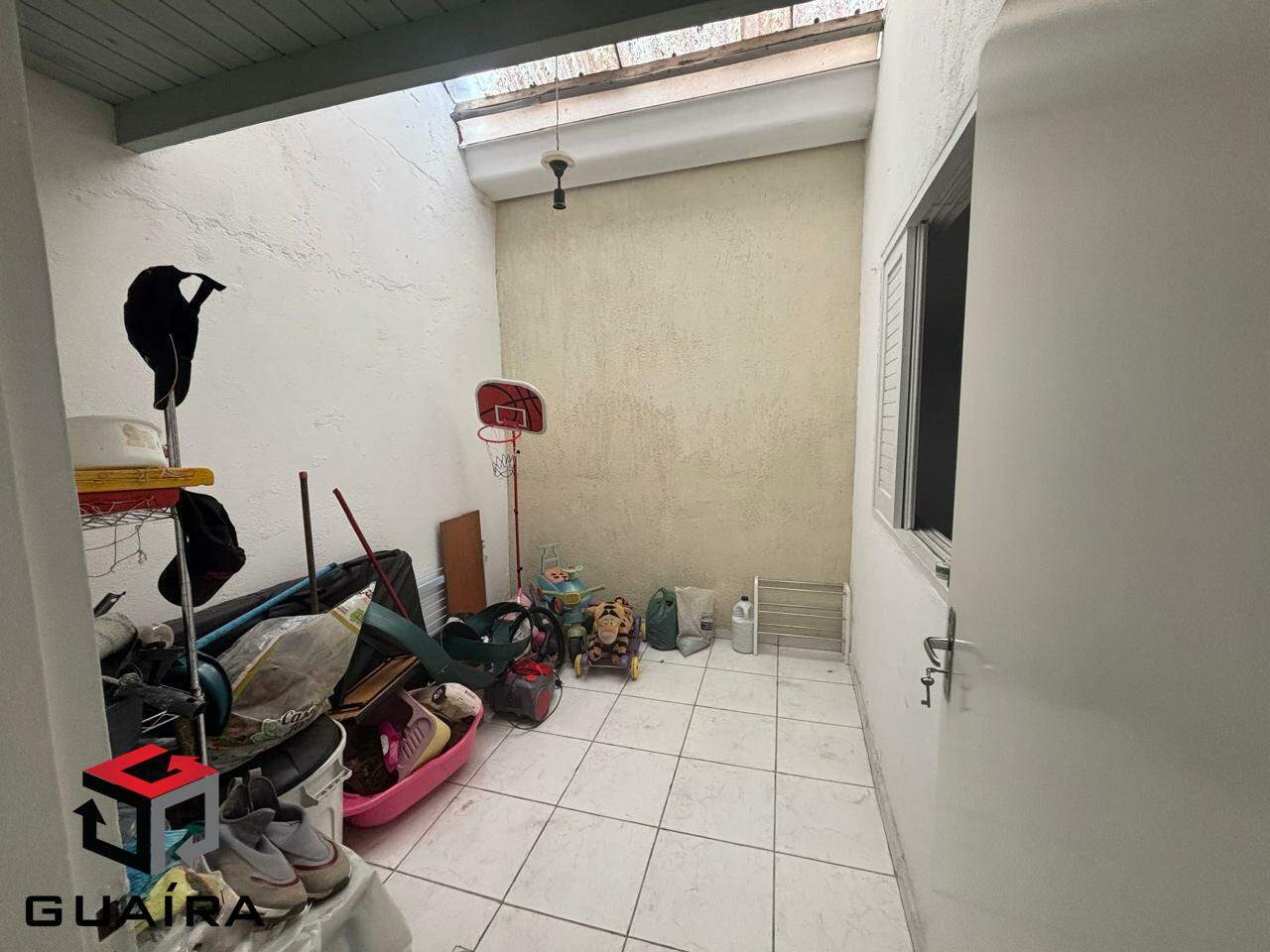 Casa à venda com 5 quartos, 204m² - Foto 15