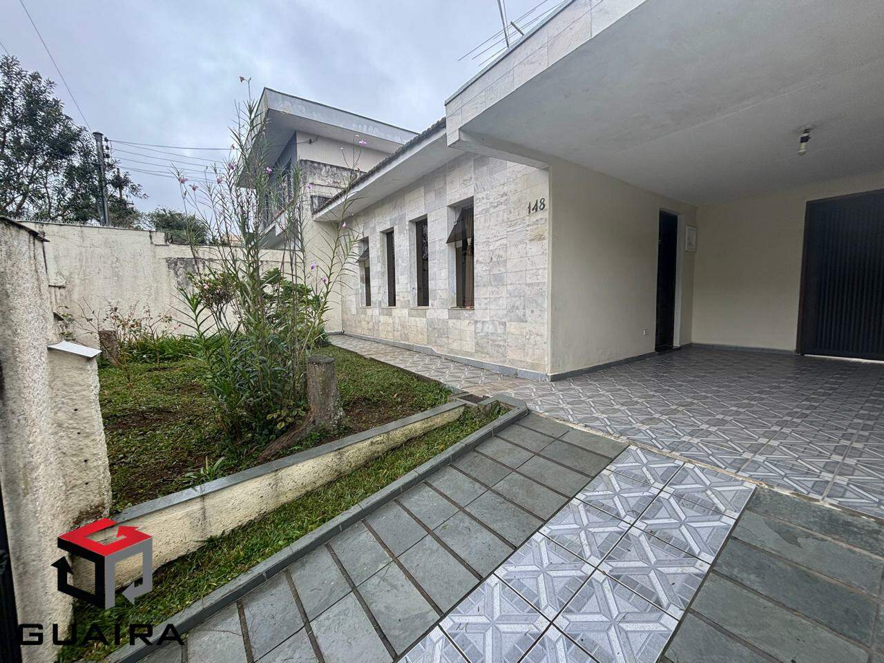 Casa à venda com 5 quartos, 204m² - Foto 4