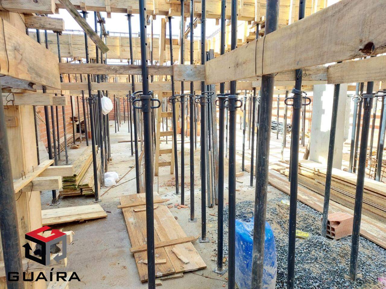 Apartamento à venda com 3 quartos, 67m² - Foto 3