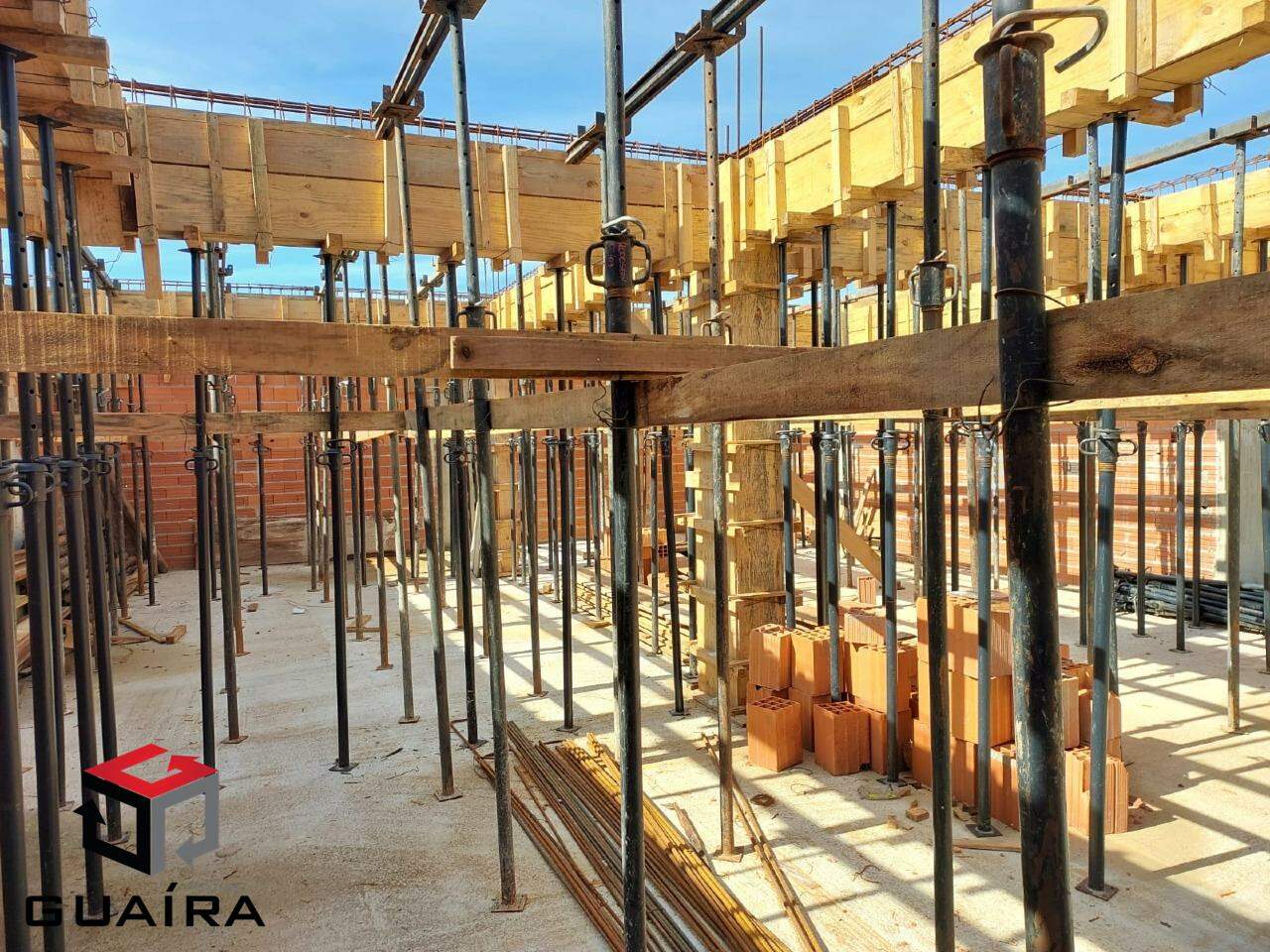 Cobertura à venda com 3 quartos, 134m² - Foto 2