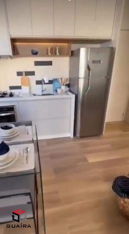 Apartamento à venda com 2 quartos, 40m² - Foto 9