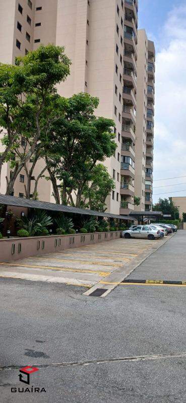 Apartamento para alugar com 3 quartos, 80m² - Foto 47