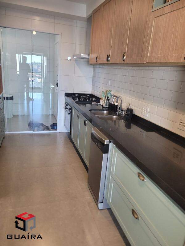 Apartamento para alugar com 3 quartos, 180m² - Foto 8