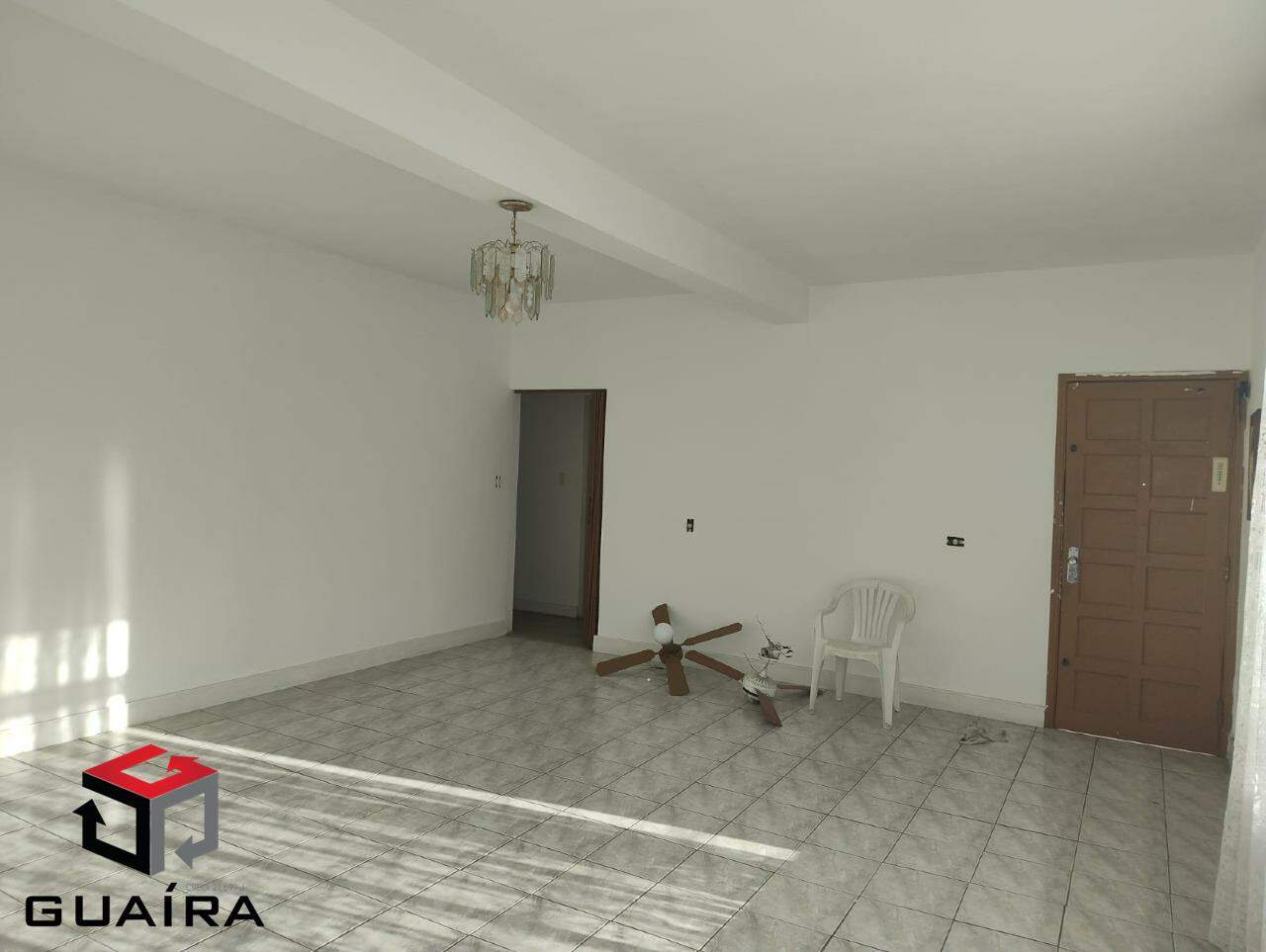 Casa para alugar com 3 quartos, 199m² - Foto 2