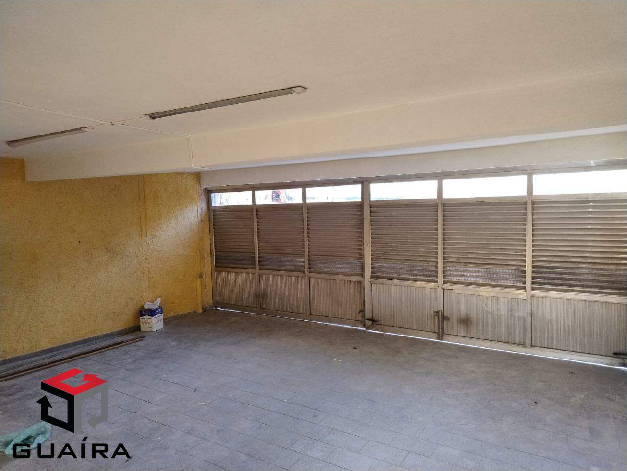 Casa para alugar com 3 quartos, 199m² - Foto 32