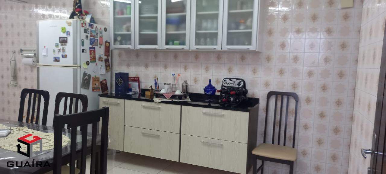 Sobrado à venda com 3 quartos, 226m² - Foto 2