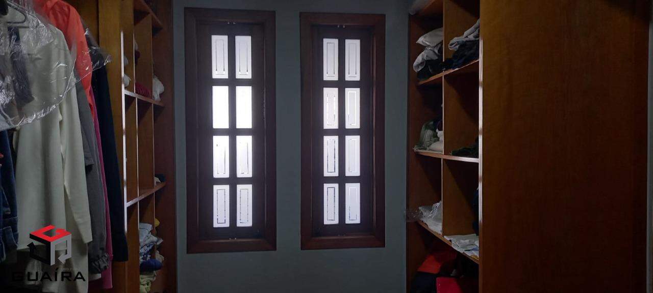 Sobrado à venda com 3 quartos, 226m² - Foto 8
