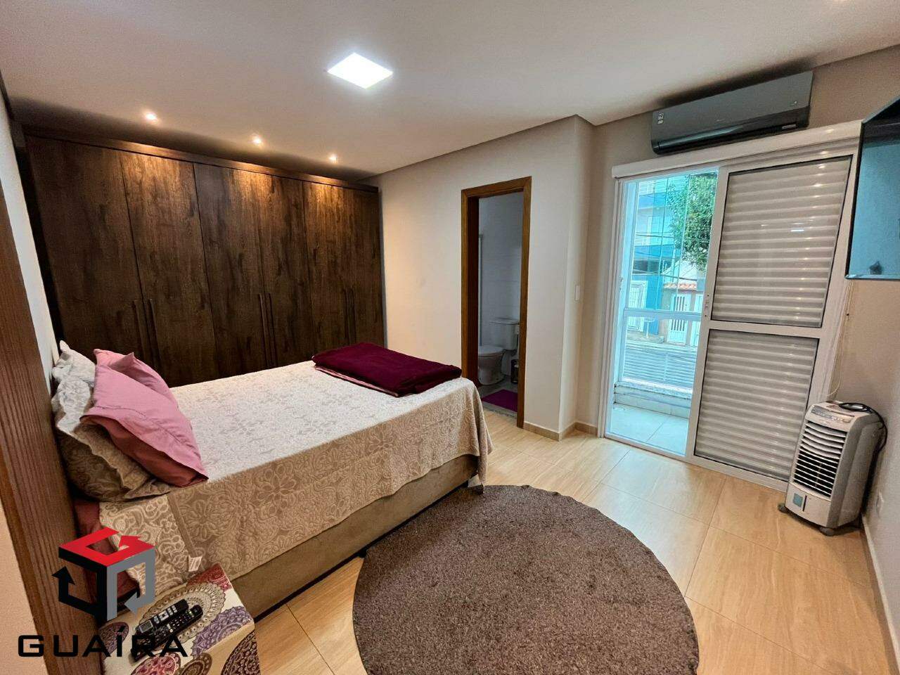 Apartamento à venda com 2 quartos, 64m² - Foto 4