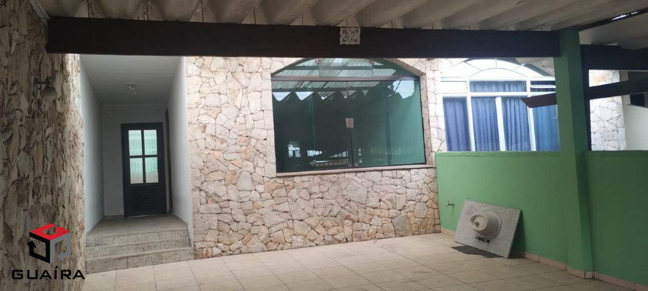 Sobrado à venda com 3 quartos, 225m² - Foto 2