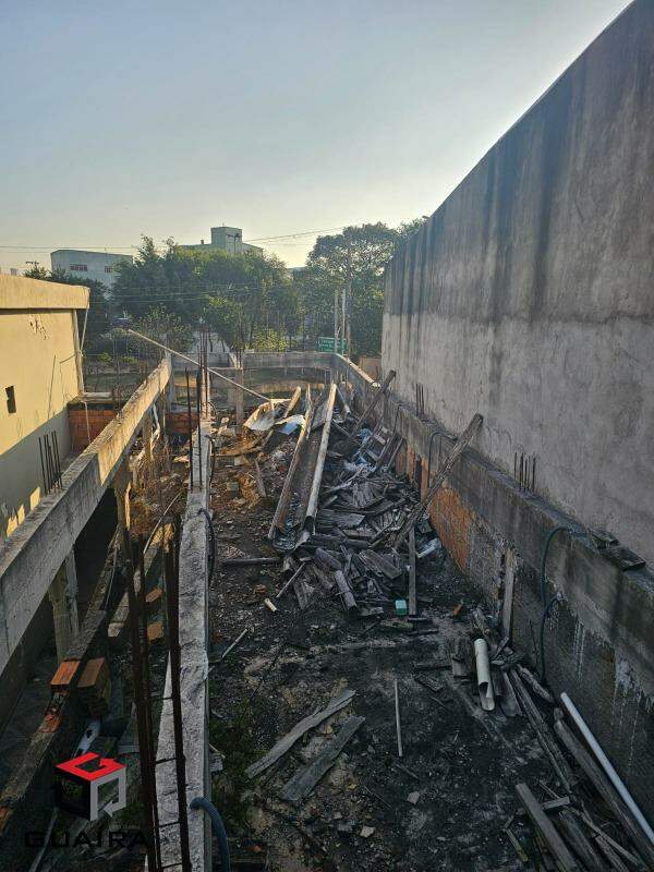 Terreno à venda, 133m² - Foto 2