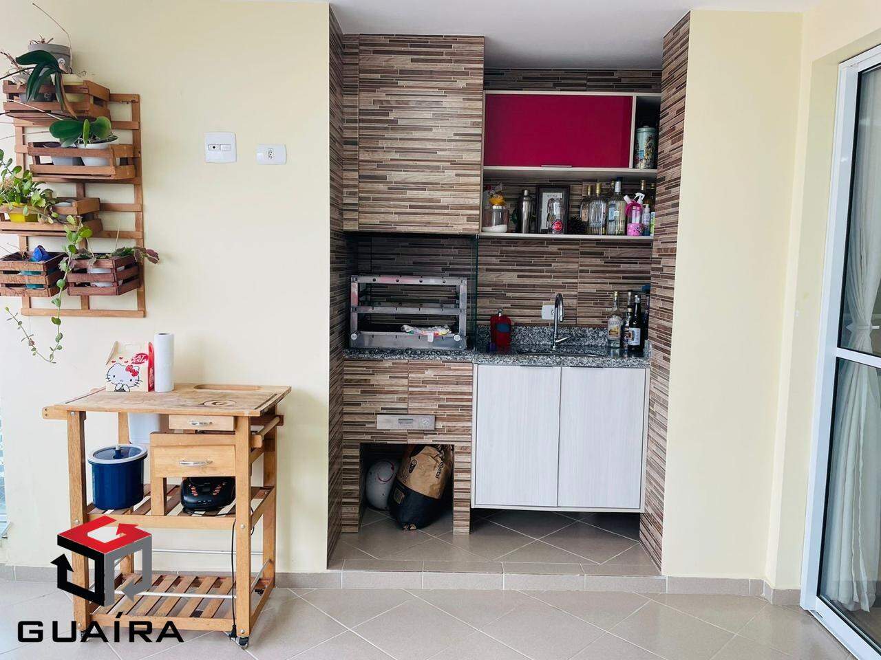 Apartamento à venda com 2 quartos, 42m² - Foto 2