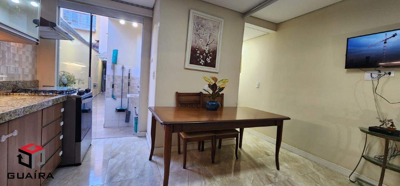 Casa à venda com 2 quartos, 130m² - Foto 14