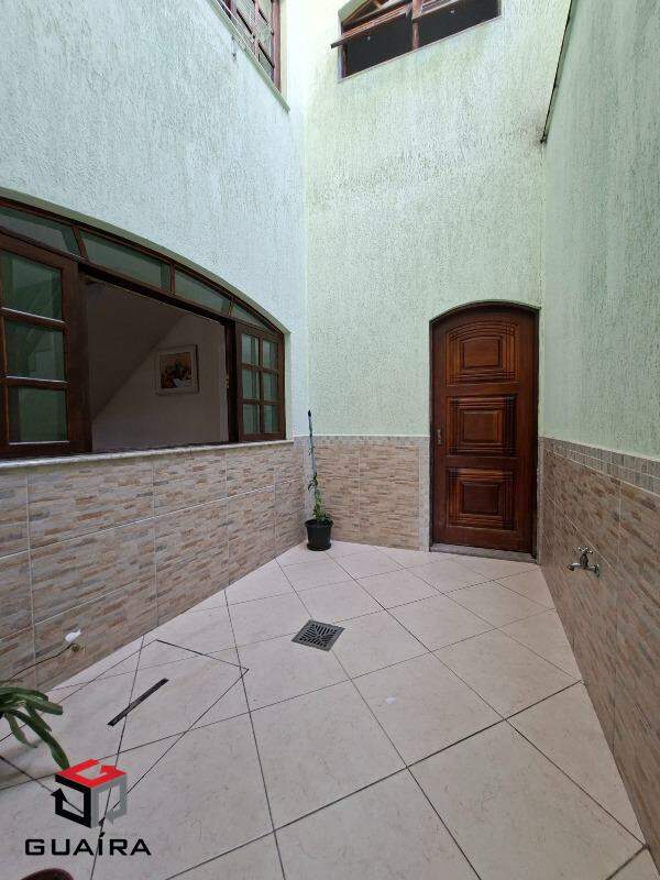 Sobrado para alugar com 3 quartos, 216m² - Foto 17
