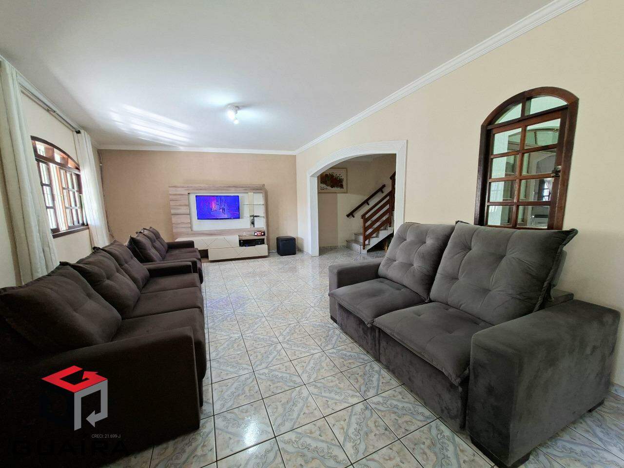 Sobrado para alugar com 3 quartos, 216m² - Foto 1