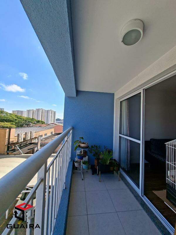 Apartamento à venda com 2 quartos, 60m² - Foto 3