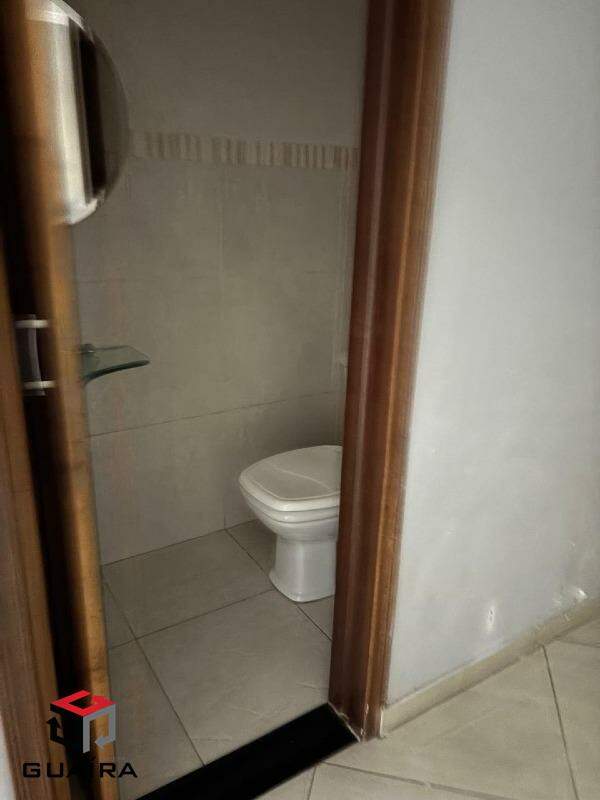 Sobrado para alugar com 3 quartos, 276m² - Foto 14