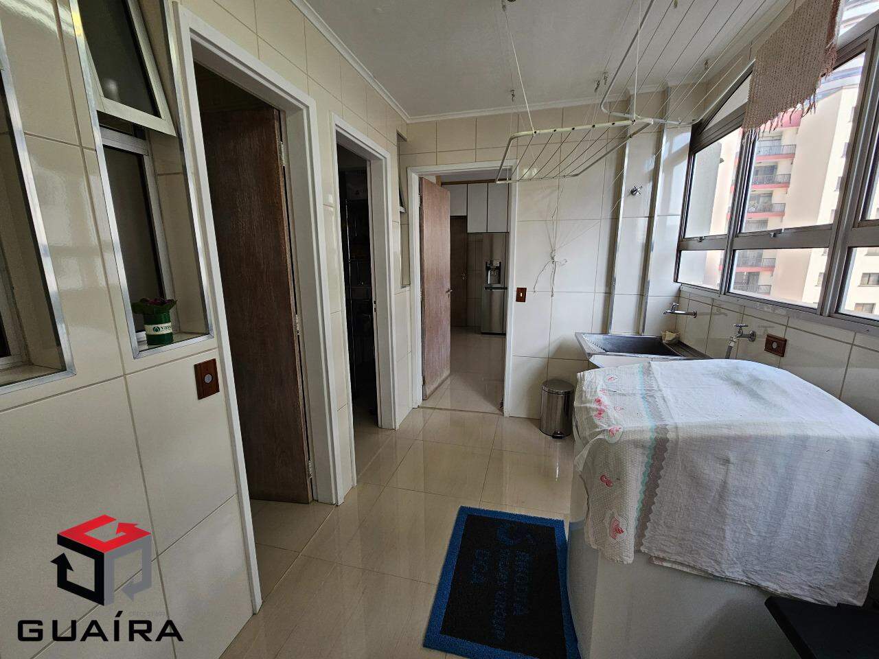 Apartamento para alugar com 3 quartos, 160m² - Foto 16