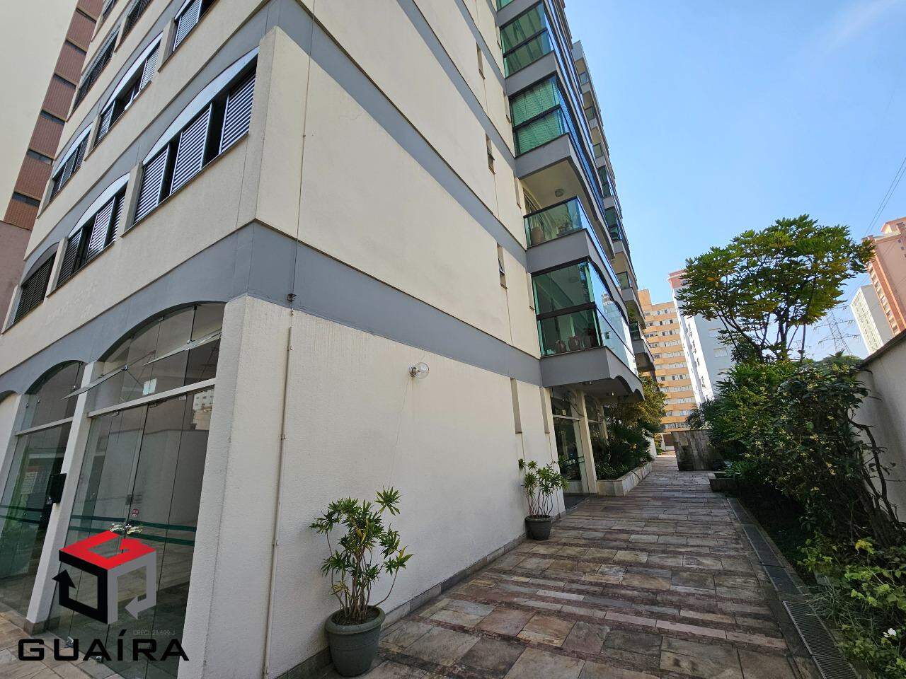 Apartamento para alugar com 3 quartos, 160m² - Foto 34