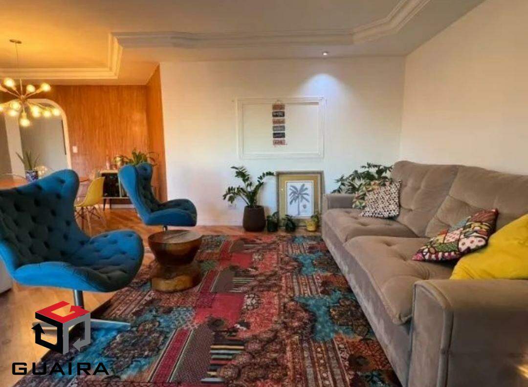 Apartamento para alugar com 4 quartos, 186m² - Foto 2