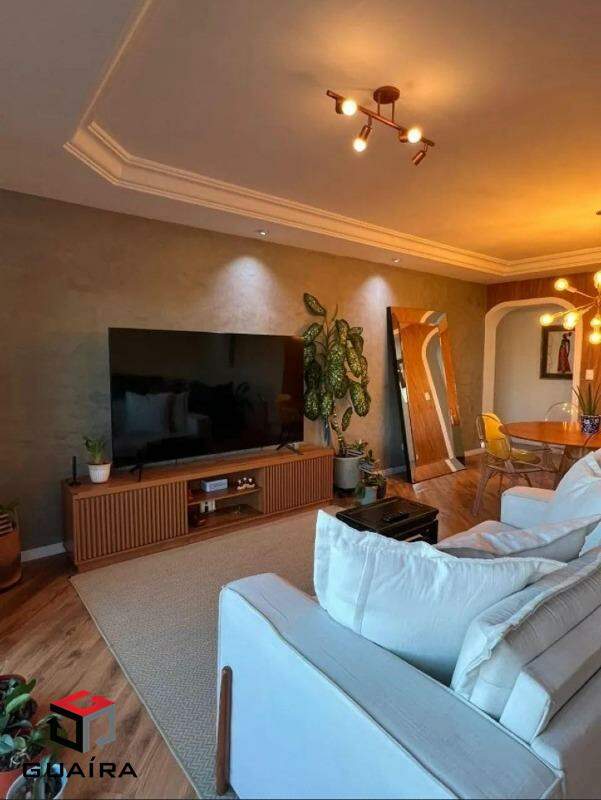 Apartamento para alugar com 4 quartos, 186m² - Foto 3