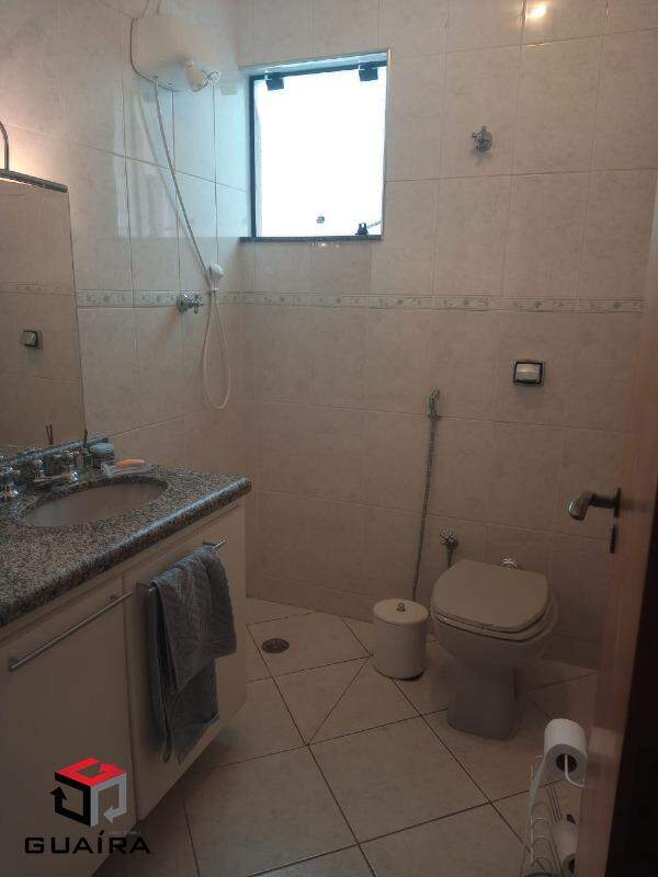 Sobrado para alugar com 4 quartos, 250m² - Foto 13