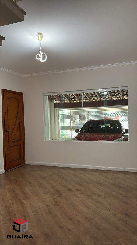 Sobrado à venda com 3 quartos, 145m² - Foto 1