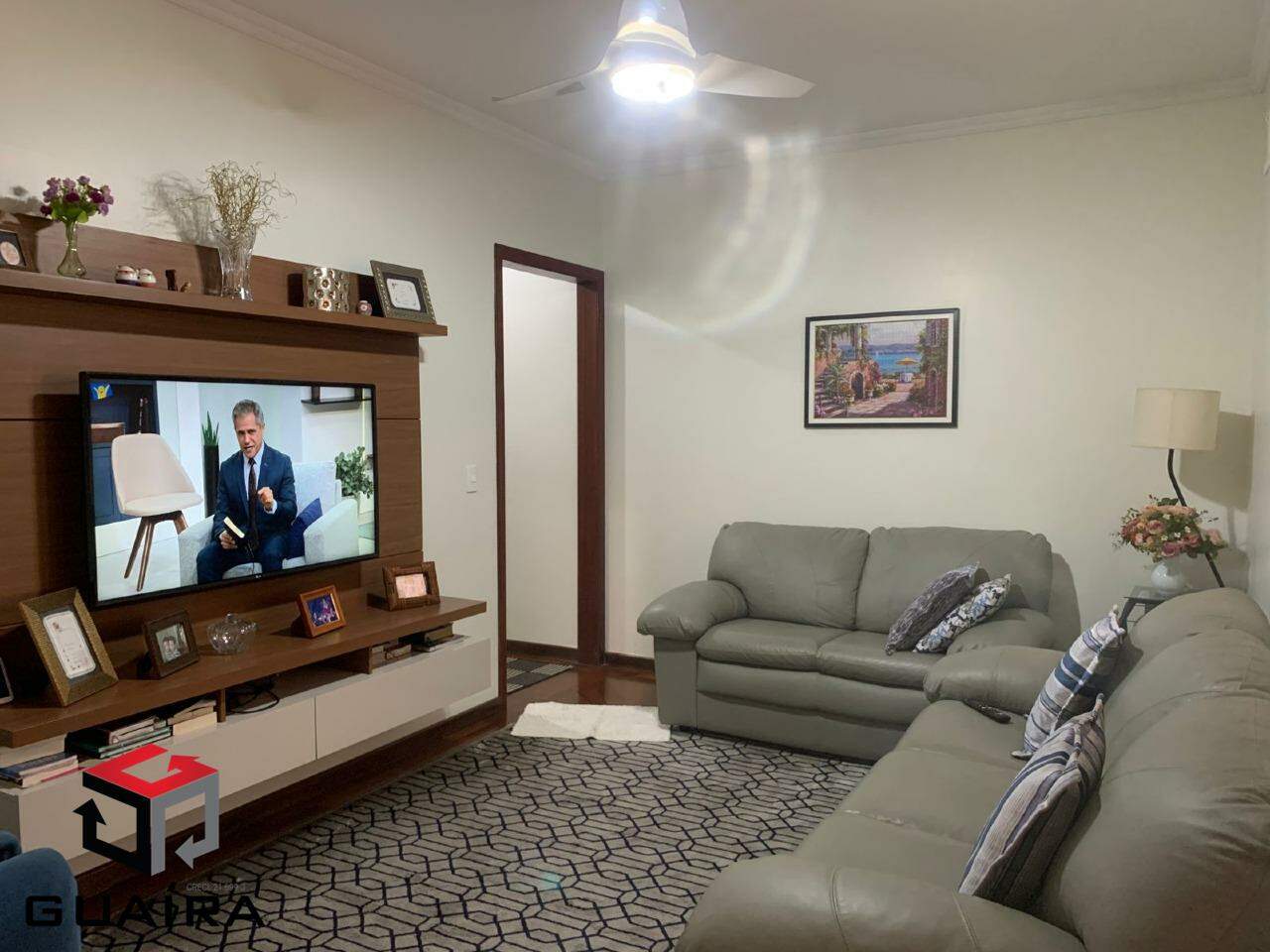 Sobrado à venda com 3 quartos, 203m² - Foto 1