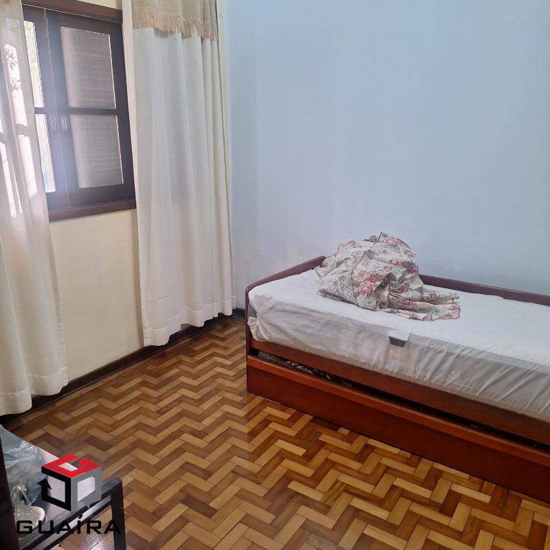 Casa para alugar com 3 quartos, 280m² - Foto 13