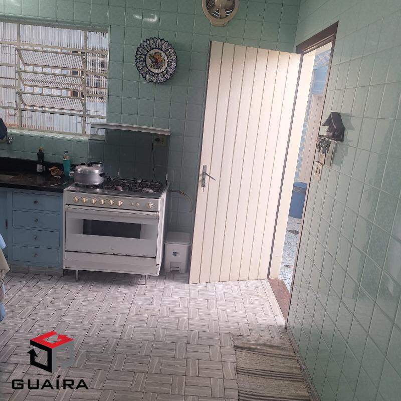 Casa para alugar com 3 quartos, 280m² - Foto 6