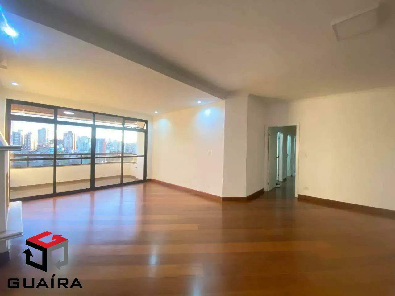 Apartamento à venda com 3 quartos, 153m² - Foto 1