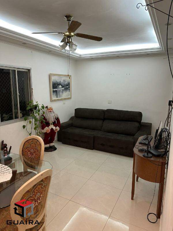 Apartamento à venda com 2 quartos, 68m² - Foto 3