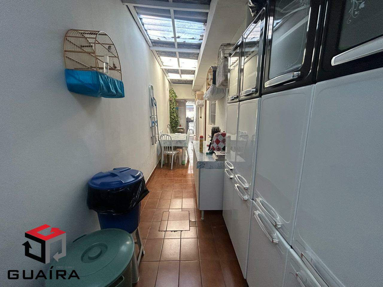 Casa à venda com 2 quartos, 75m² - Foto 13