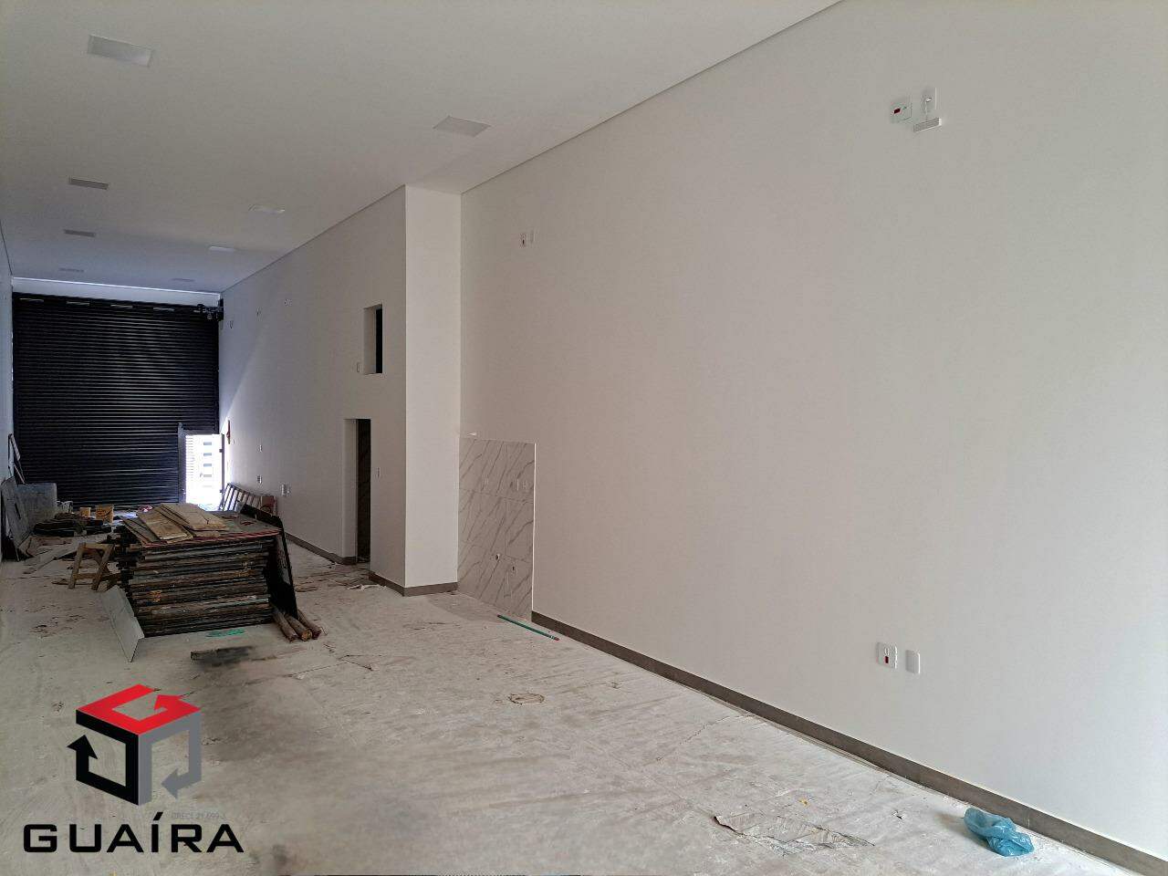 Depósito-Galpão-Armazém à venda, 150m² - Foto 1