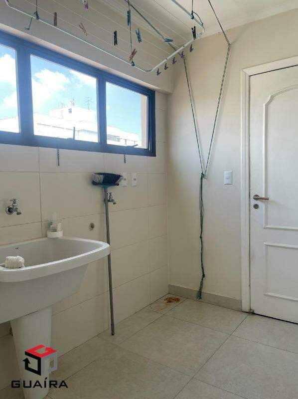 Apartamento à venda com 3 quartos, 227m² - Foto 11