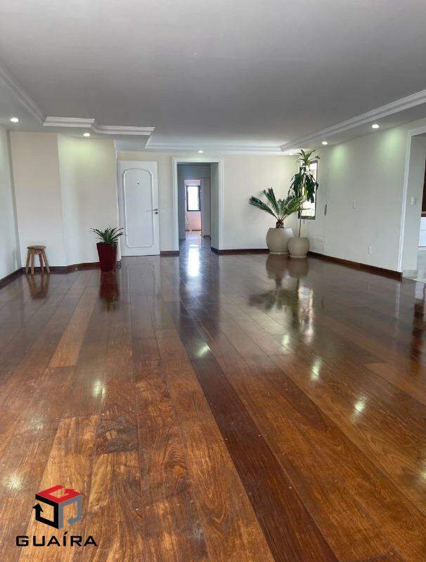 Apartamento à venda com 3 quartos, 227m² - Foto 3