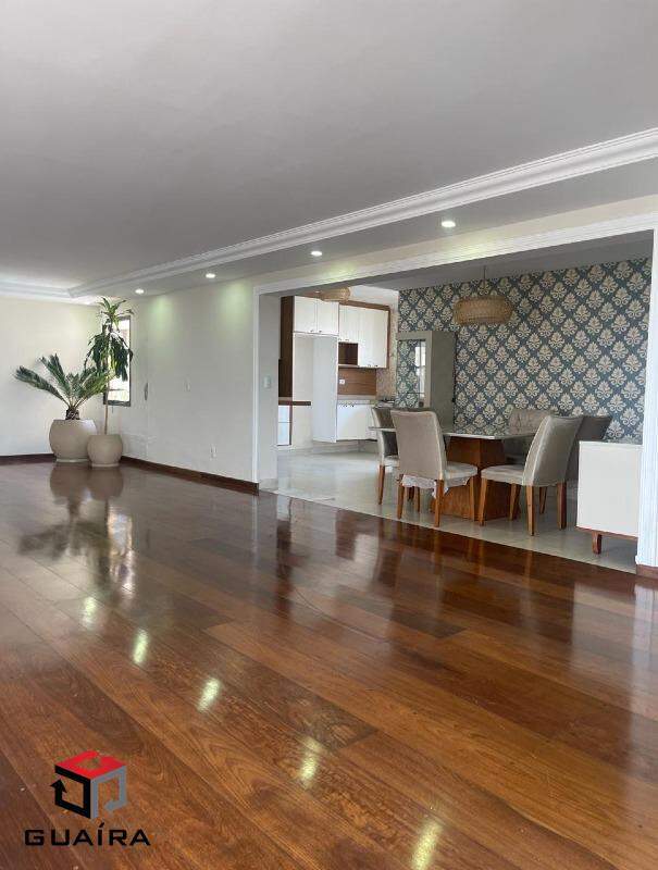 Apartamento à venda com 3 quartos, 227m² - Foto 1