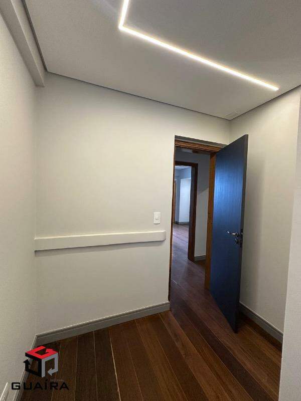 Apartamento para alugar com 3 quartos, 137m² - Foto 9
