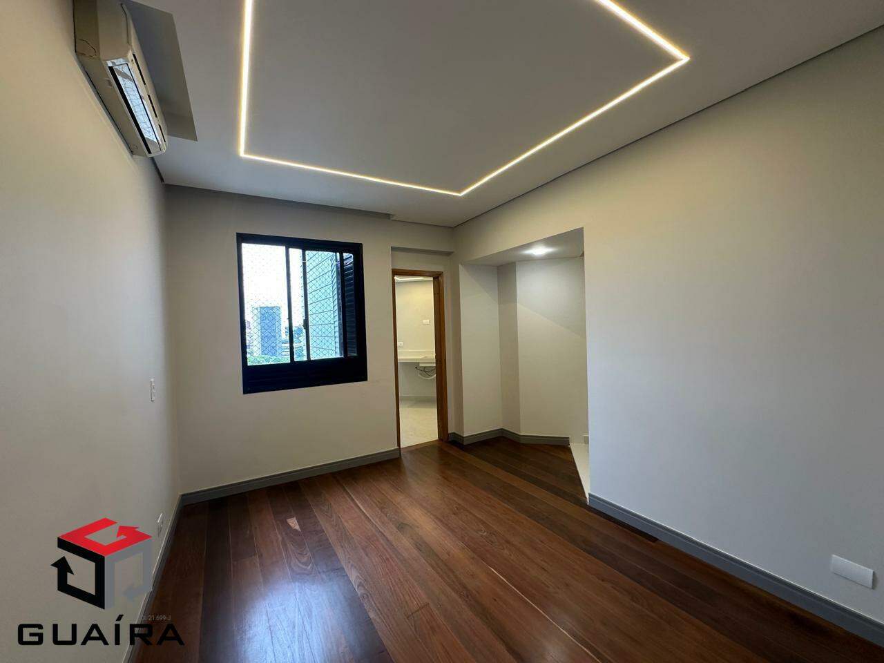 Apartamento para alugar com 3 quartos, 137m² - Foto 11