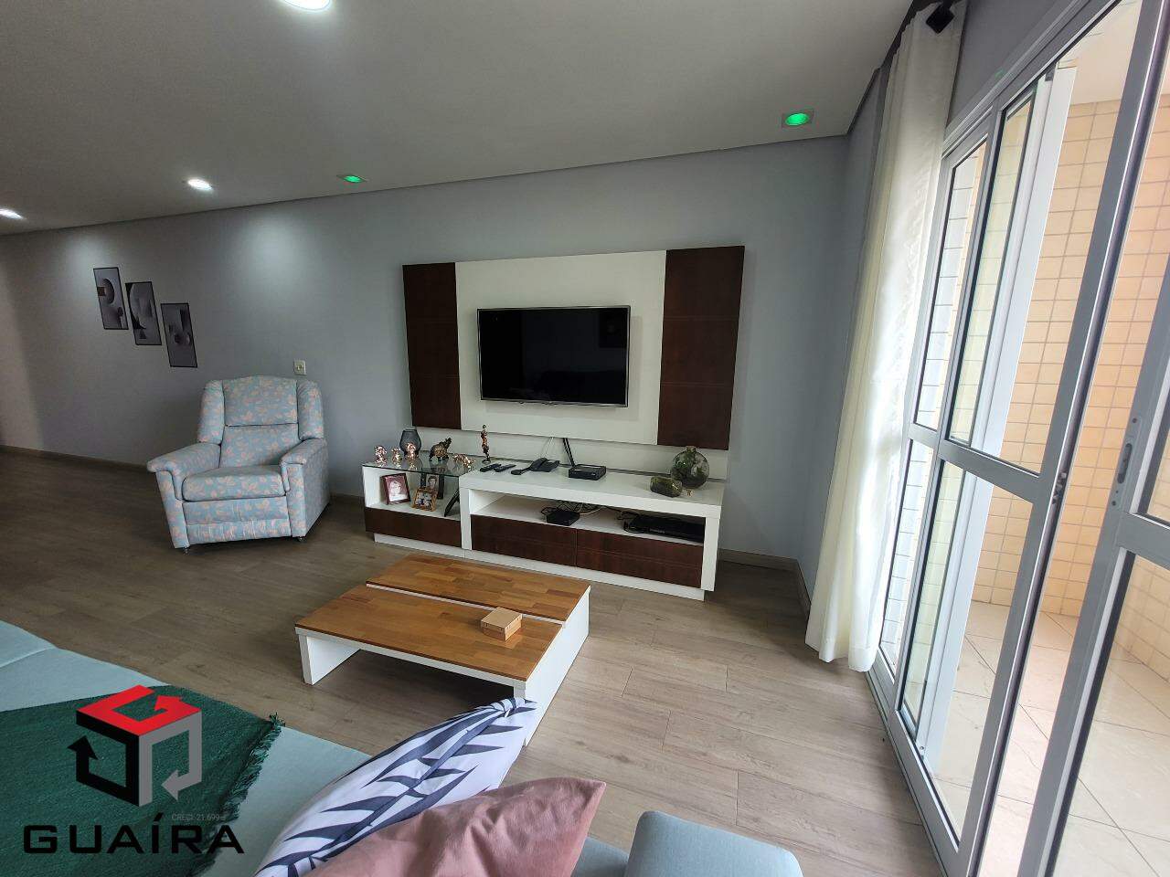 Apartamento para alugar com 4 quartos, 160m² - Foto 5