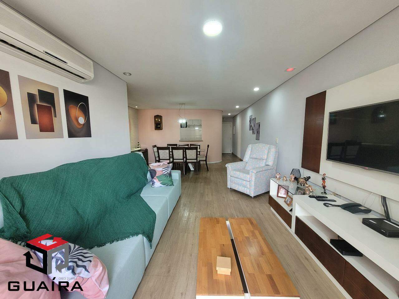Apartamento para alugar com 4 quartos, 160m² - Foto 1