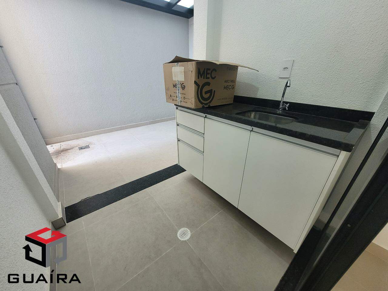 Apartamento para alugar com 2 quartos, 84m² - Foto 11