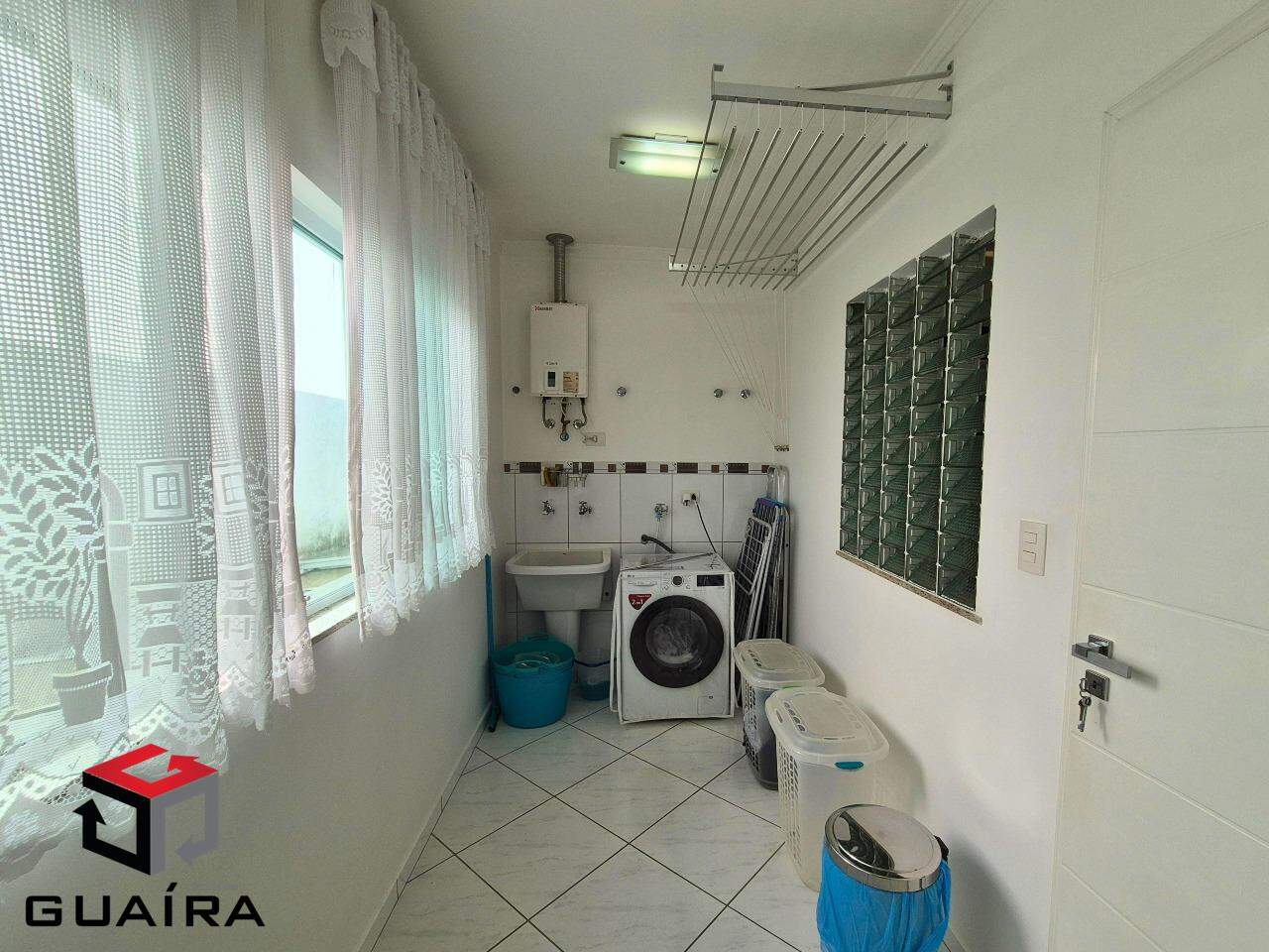 Sobrado à venda com 3 quartos, 284m² - Foto 13