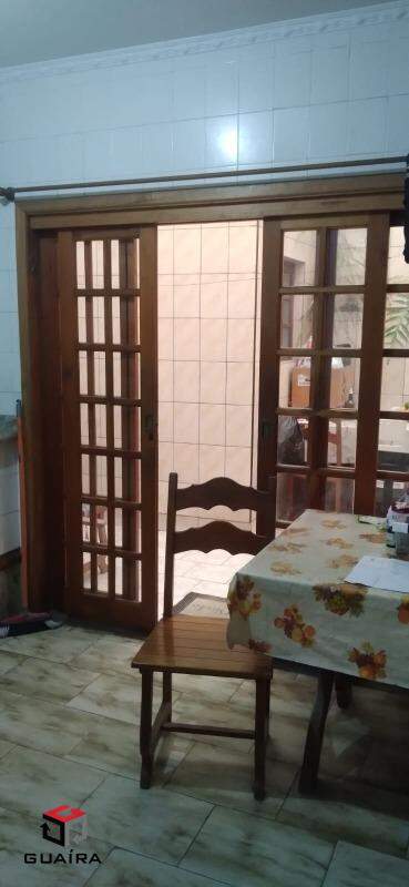 Sobrado à venda com 2 quartos, 140m² - Foto 10