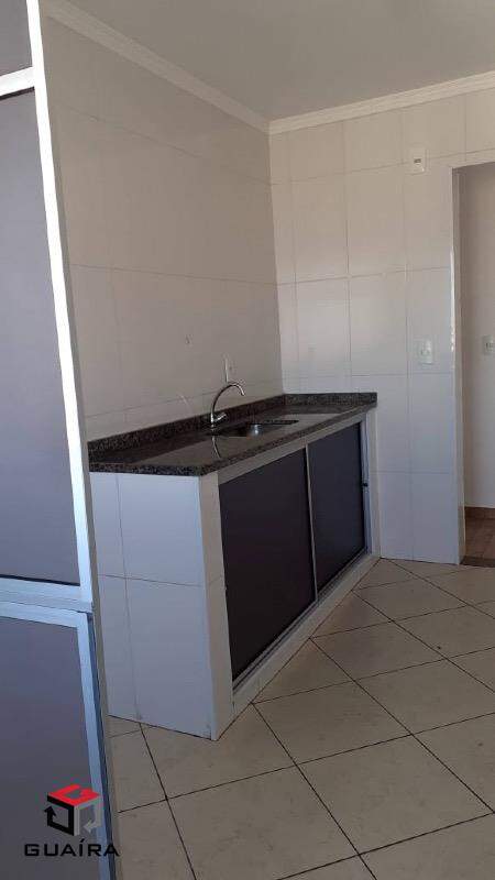 Apartamento à venda com 2 quartos, 70m² - Foto 3