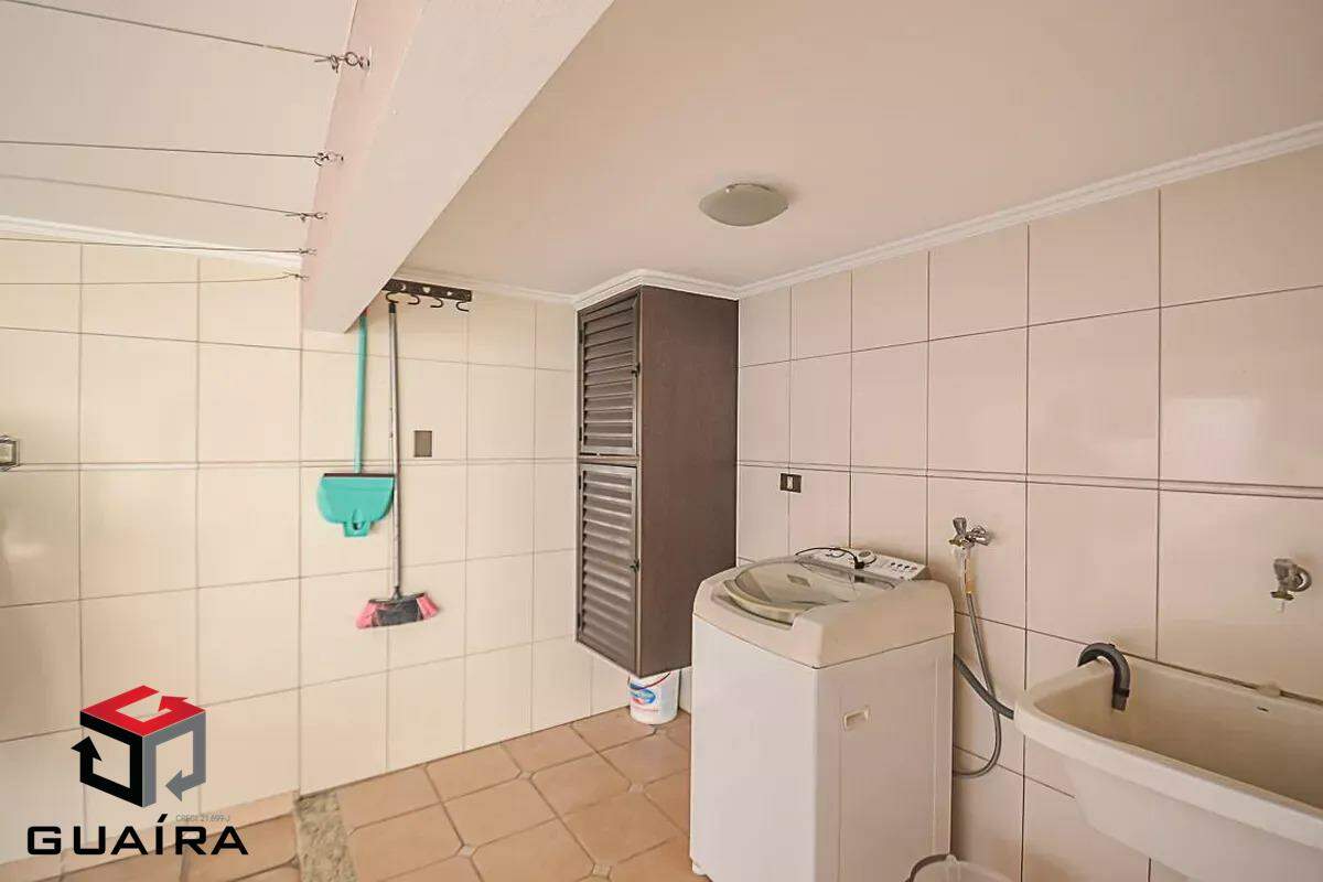 Sobrado para alugar com 3 quartos, 300m² - Foto 12