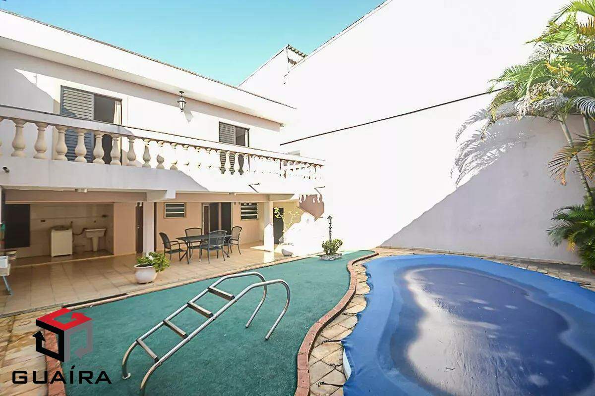 Sobrado para alugar com 3 quartos, 300m² - Foto 13