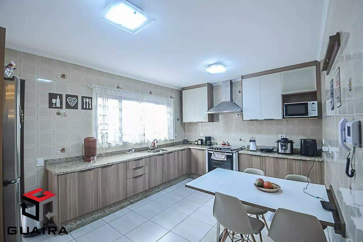 Sobrado para alugar com 3 quartos, 300m² - Foto 6