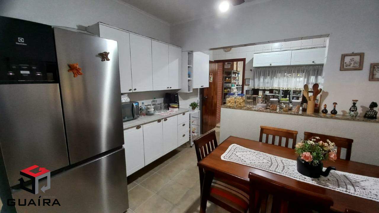 Sobrado à venda com 3 quartos, 194m² - Foto 8